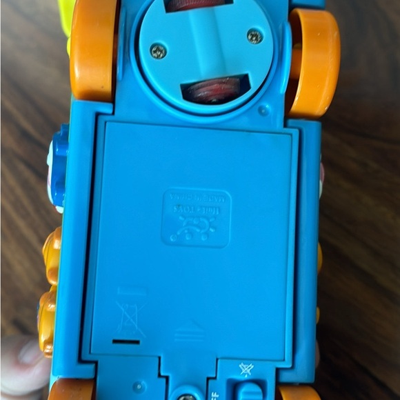 Bonus 🎁HAPPY SHAKING SCHOOL BUS BATTERY POWERED BUMP N GO SOUNDS LEARN PLAY - Picture 7 of 8